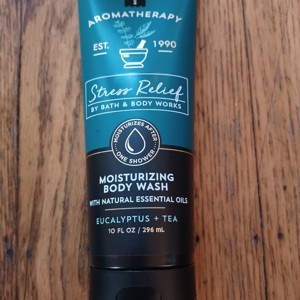 BATH AND BODY WORKS